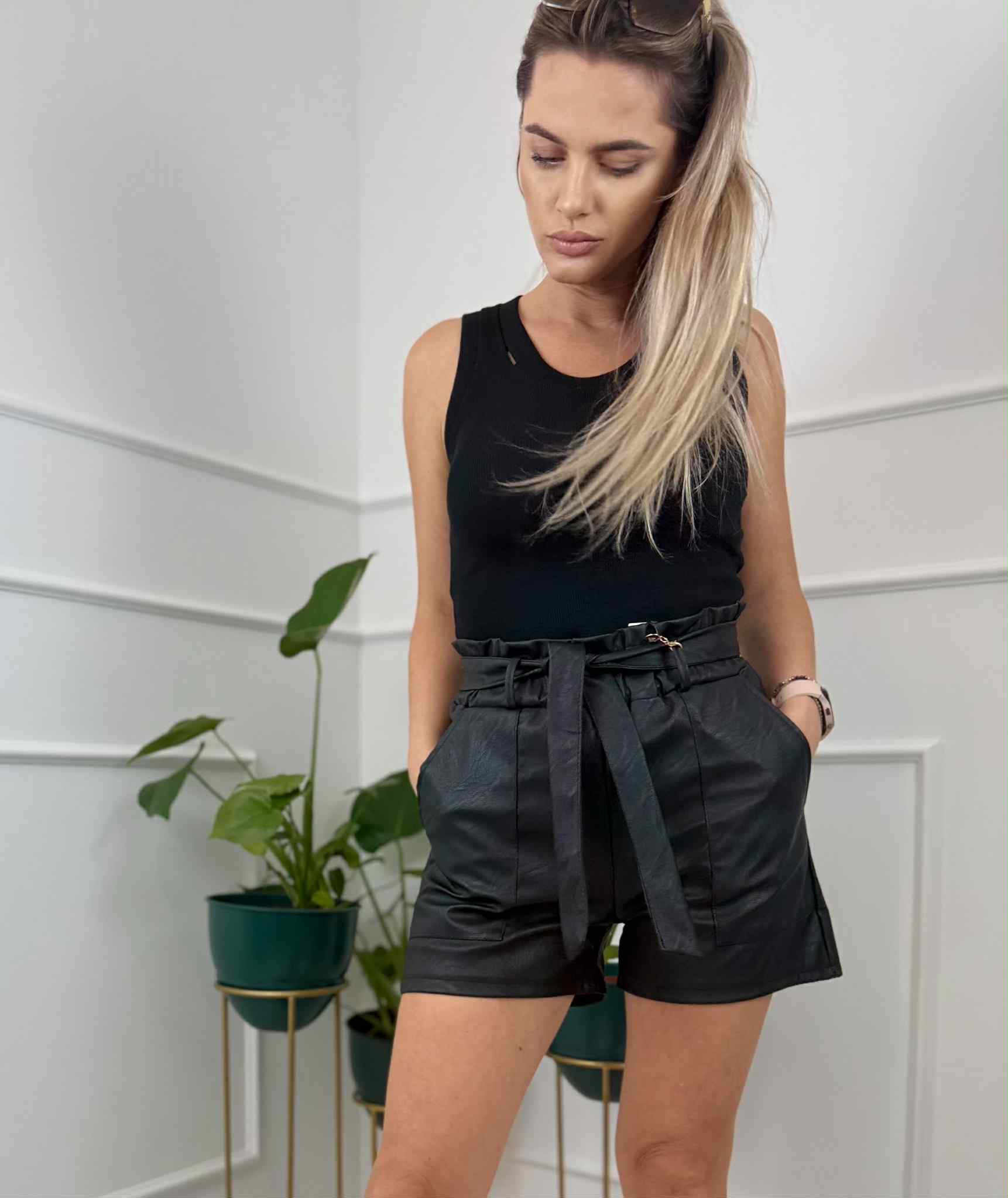 Spodenki Modelissa
